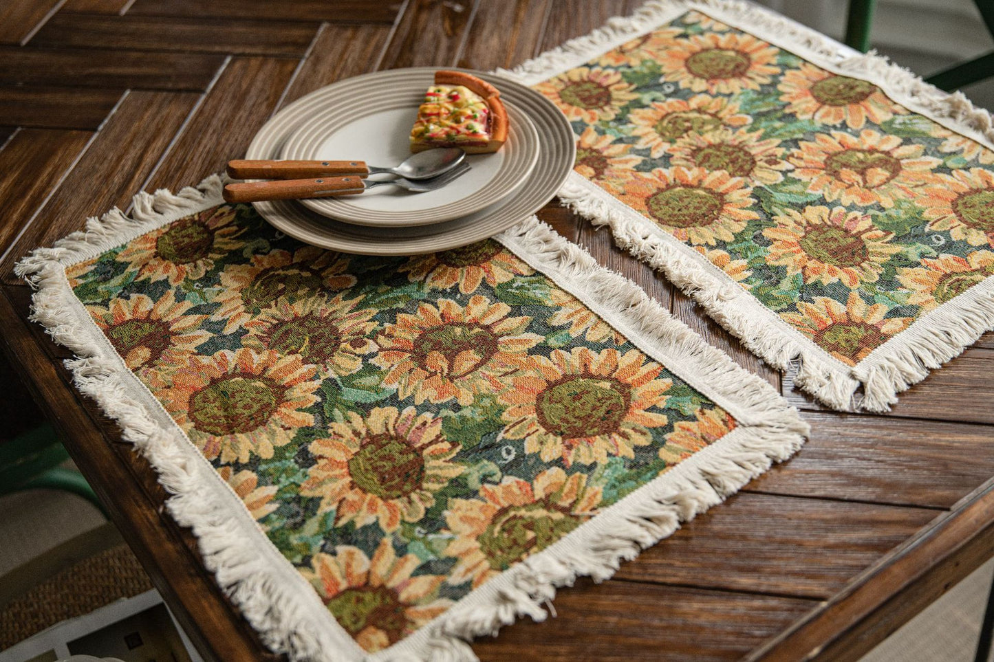 Sunflower Tassel Dining Set
