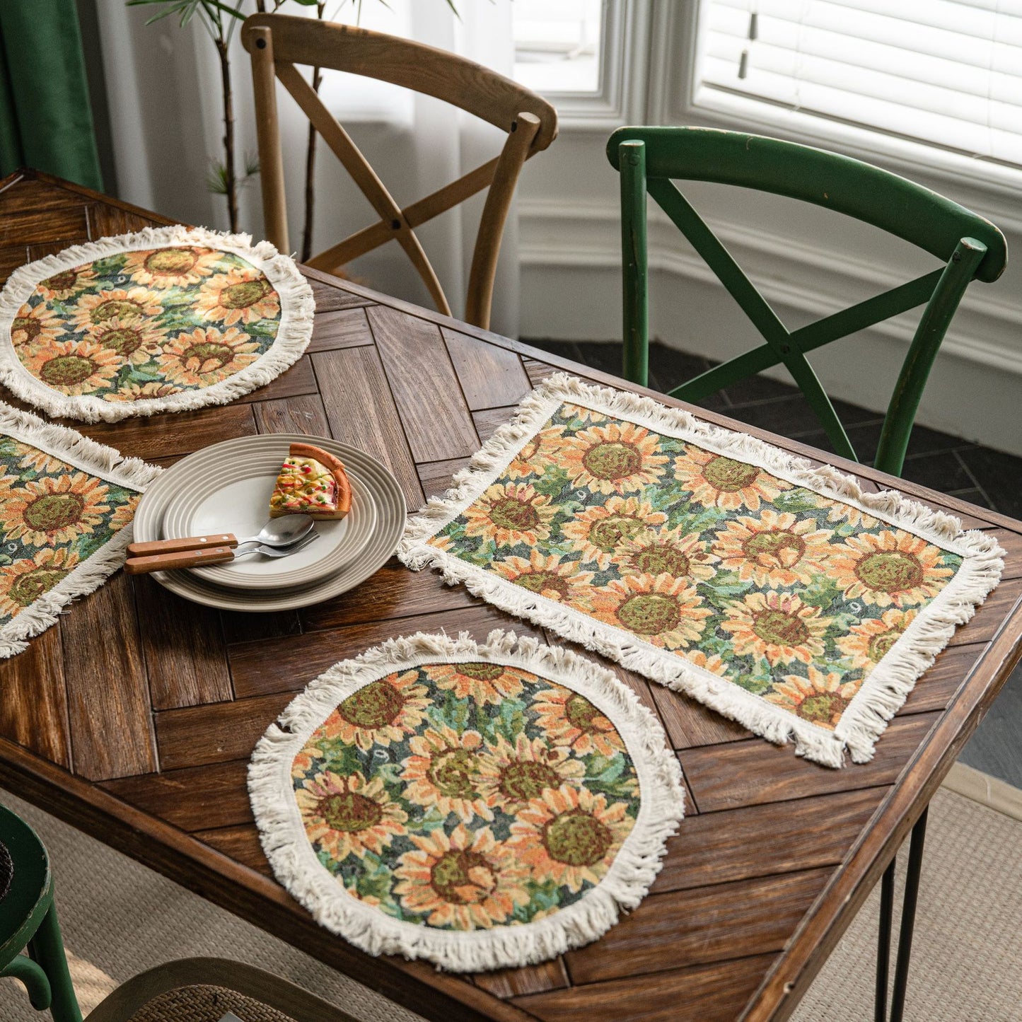 Sunflower Tassel Dining Set